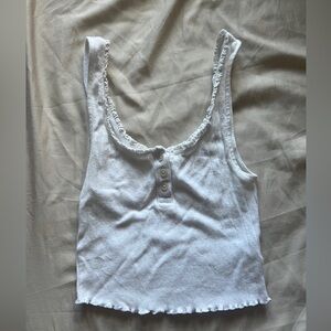 American eagle xxs white tank top with buttons and lettuce trim